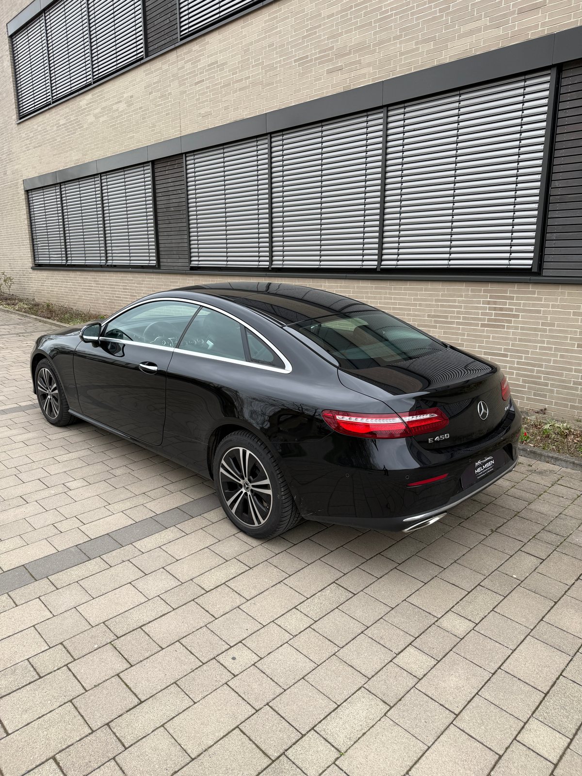 Mercedes-Benz E 450 Coupé in Schwarz